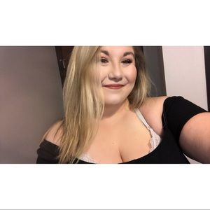 Meet your Posher, Brooke